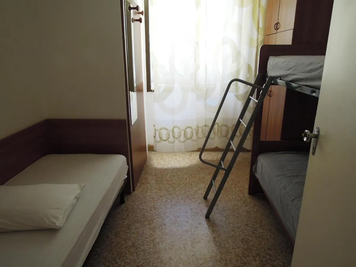 Flat In A Great Location For 8 Guests - Beahost Apartment Bibione Italy