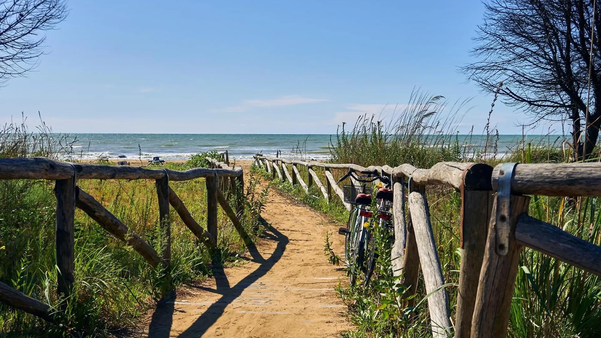 Flat In A Great Location For 8 Guests - Beahost Apartment Bibione 0*,  Italy