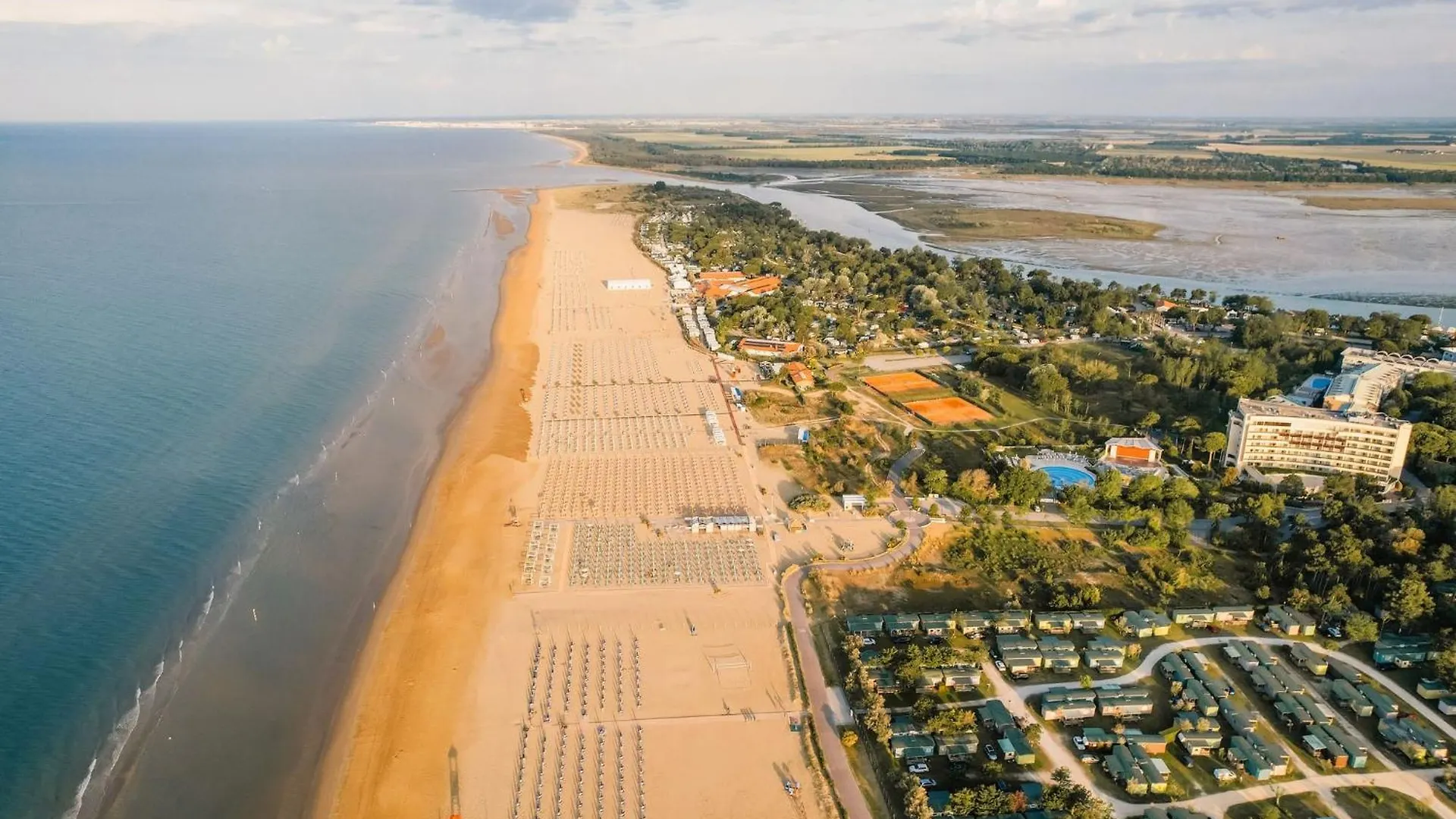 Flat In A Great Location For 8 Guests - Beahost Apartment Bibione
